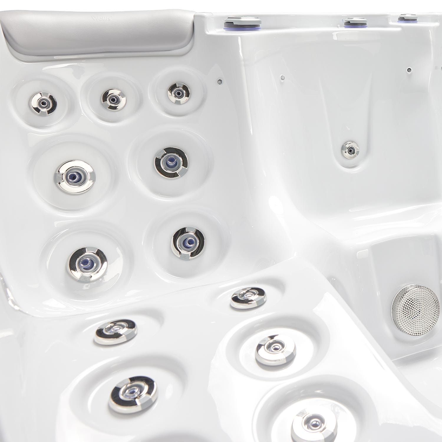 Wellis_jupiter_hot_tub_detail5